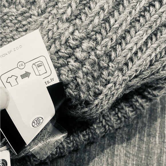 THE NORTH FACE CHUNKY CABLE KNIT GREY BEANIE WINTER Hat RARE LUX - Picture 5 of 9